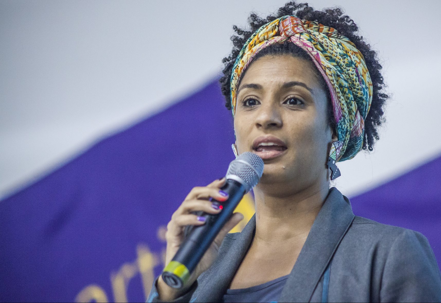 A então candidata a vereadora do Rio de Janeiro, Marielle Franco, em evento de sobre representatividade feminina nas eleições. Marielle foi executada no dia 14/03/2018.
 
Foto: Mídia NINJA