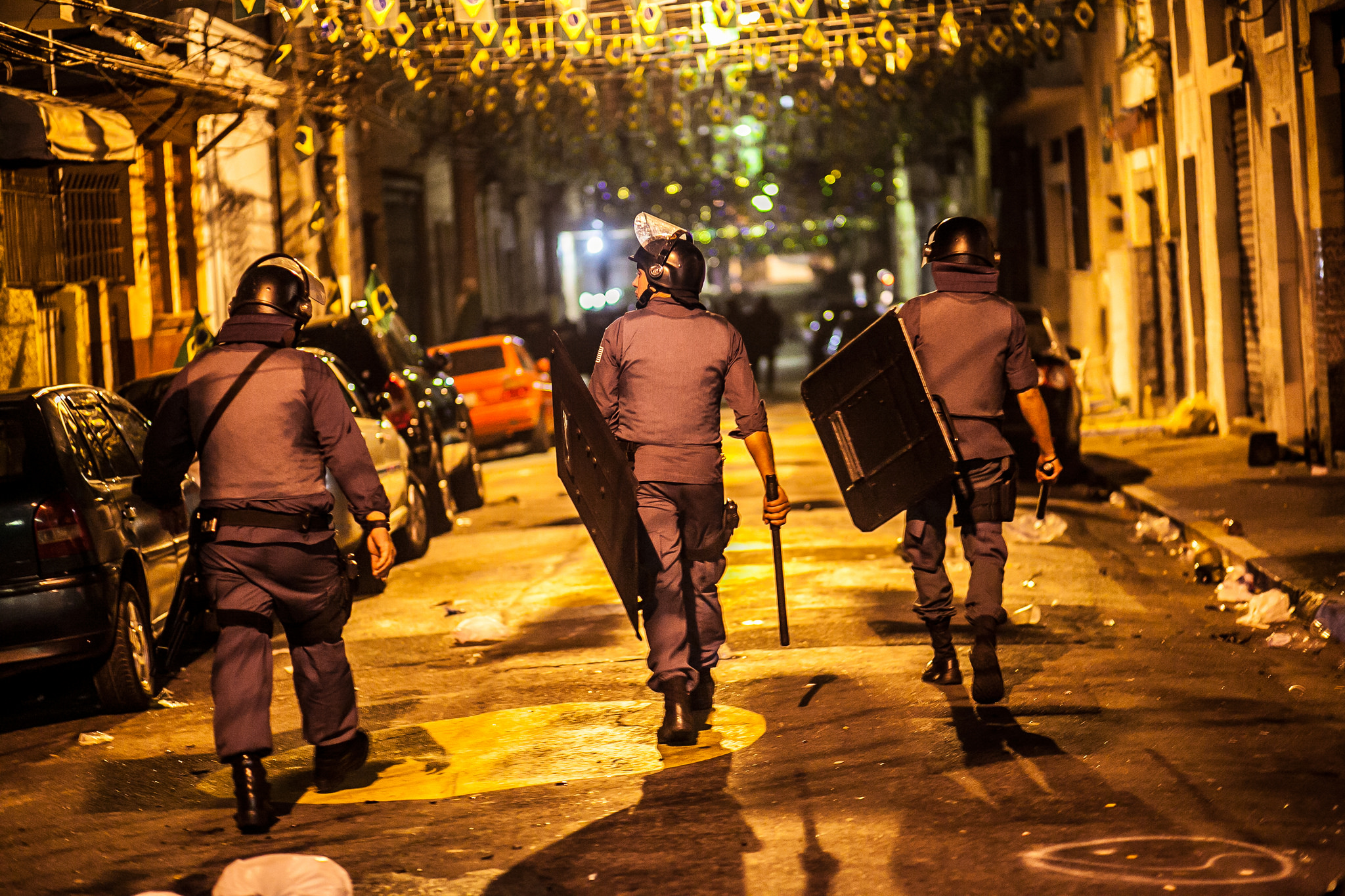 Violência policial e intervenção militar são tema de microbolsas para jornalistas em parceria com a Agência Pública (Foto: André Porto
