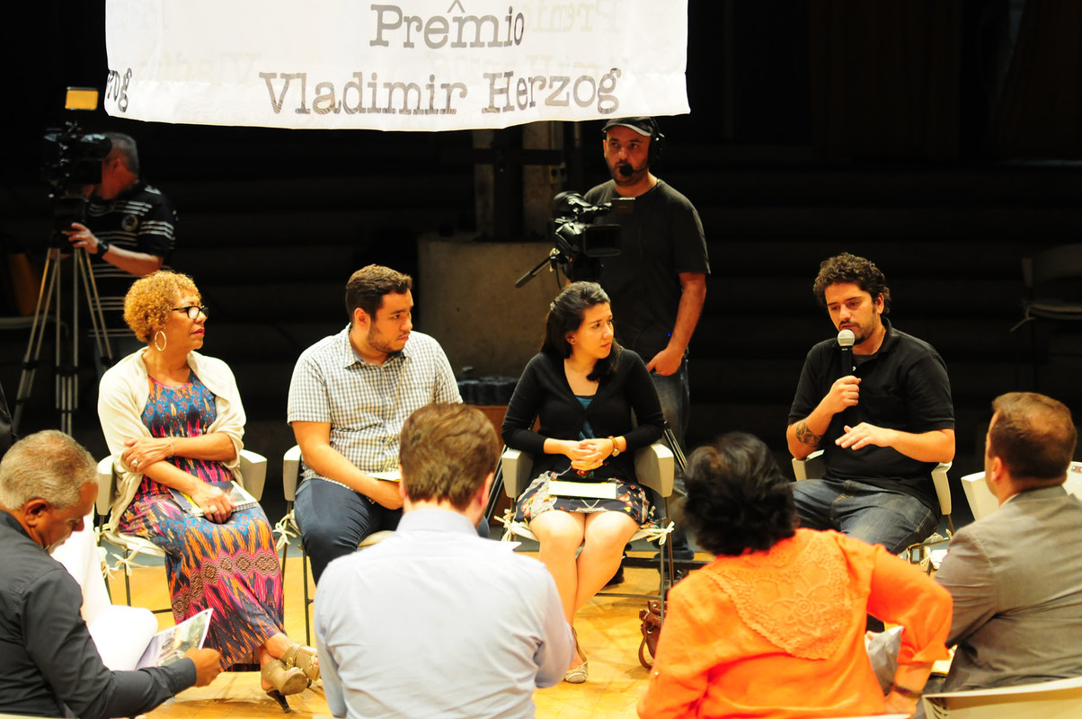 Conversation Circle prior to the awards ceremony of the 37th edition of the Vladimir Herzog Award, held in Tucarena, São Paulo, on 20/10/2015. The winning journalists talked about the details of the process of producing their material up to publication.