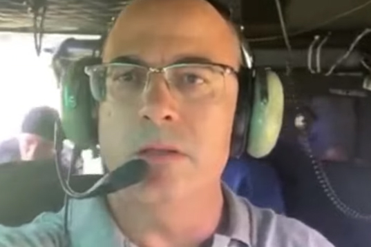 Governador do Rio de Janeiro, Wilson Witzel, em transmissão ao vivo de helicóptero durante ação policial (Foto: reprodução)
