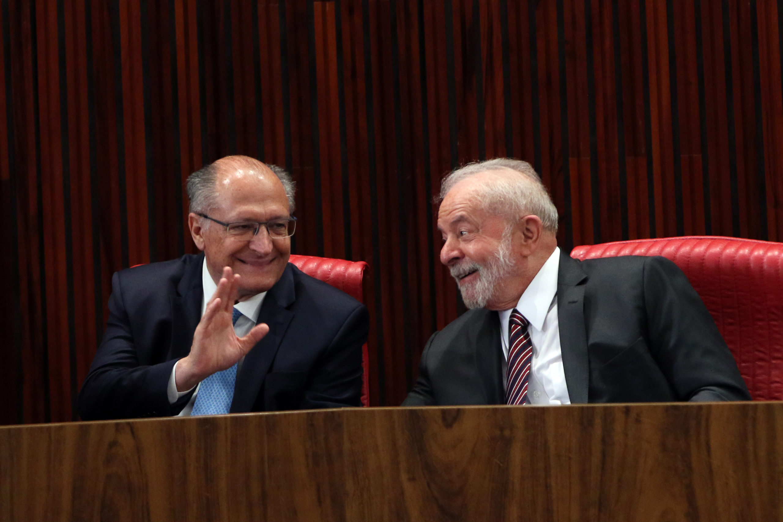 Vice-presidente eleito, Geraldo Alckmin e o presidente eleito, Luiz Inácio Lula da Silva, durante cerimônia de diplomação no TSE em dezembro de 2022 (Foto: Fabio Rodrigues-Pozzebom/Agência Brasil)